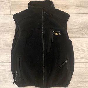Mountain Hardwear Men’s black fleece vest-small